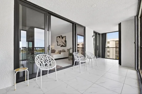 $875,000 | 19800 Sandpointe Bay Drive, Unit 708, Tequesta, FL 33469