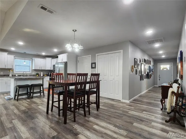 $219,900 | 202 MacIntosh Lane, Poplar Bluff, MO 63901
