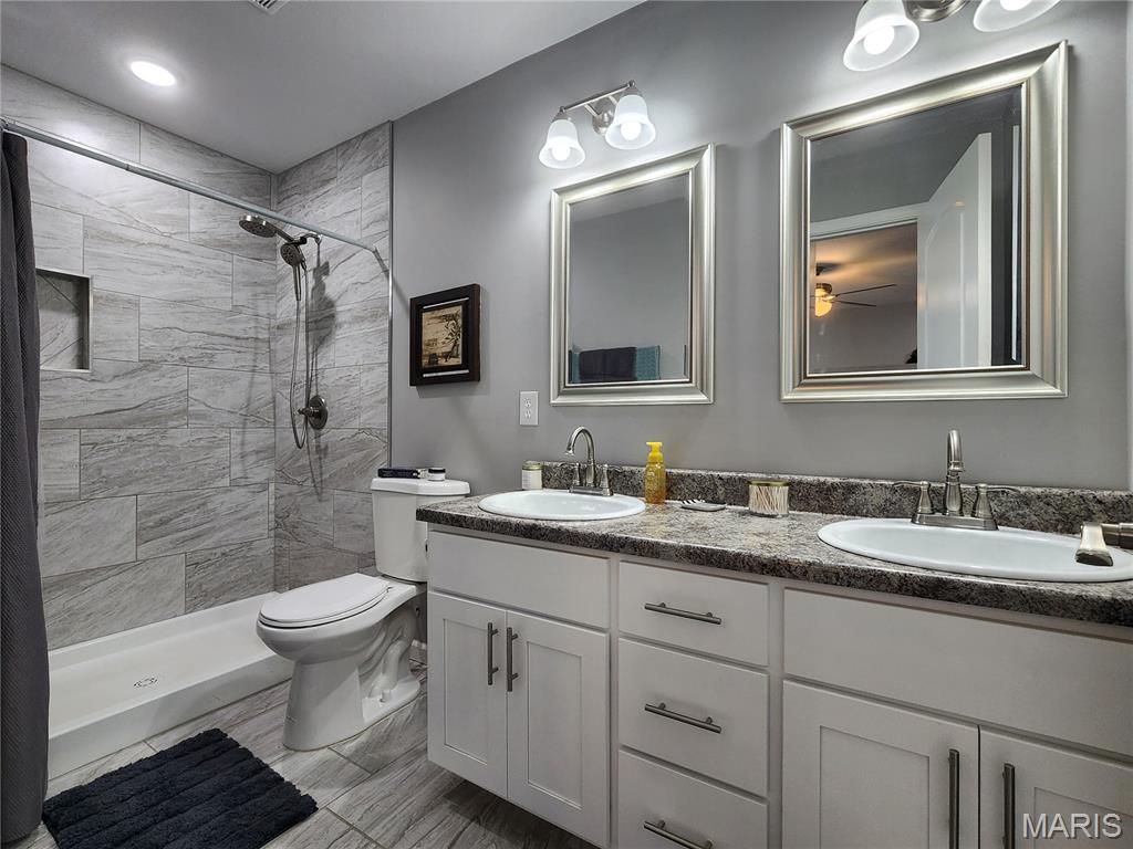 202 MacIntosh Lane Poplar Bluff, MO 63901 - Photo 10 of 19