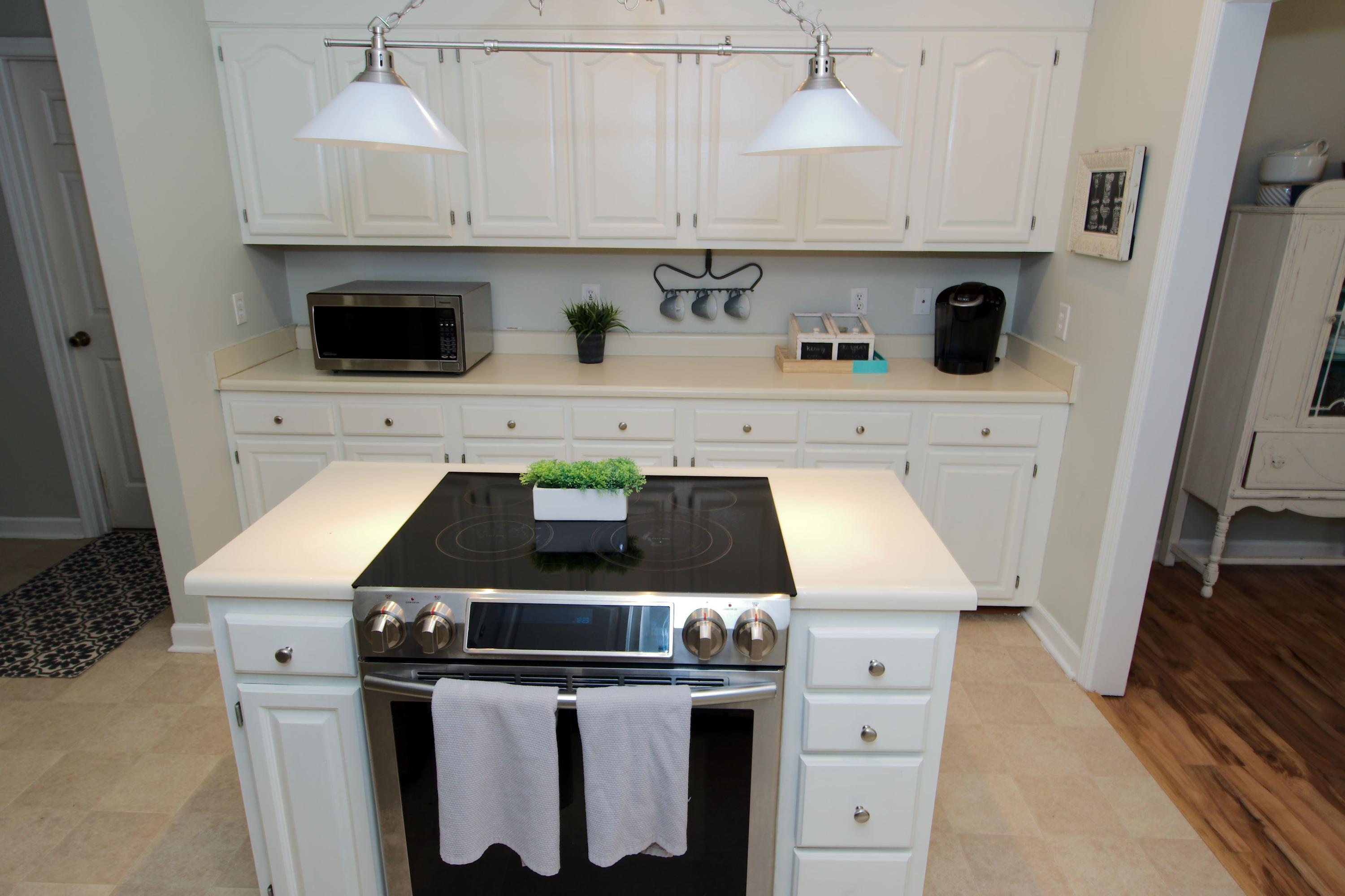 115 Longleaf Road Southern Pines, NC 28387 - Photo 10 of 33 Kitchen 2