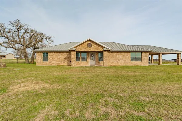 $749,900 | 5105 County Road 423, Stephenville, TX 76401