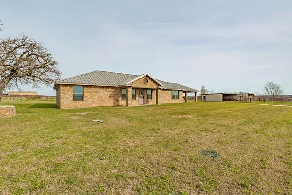 $749,900 | 5105 County Road 423, Stephenville, TX 76401