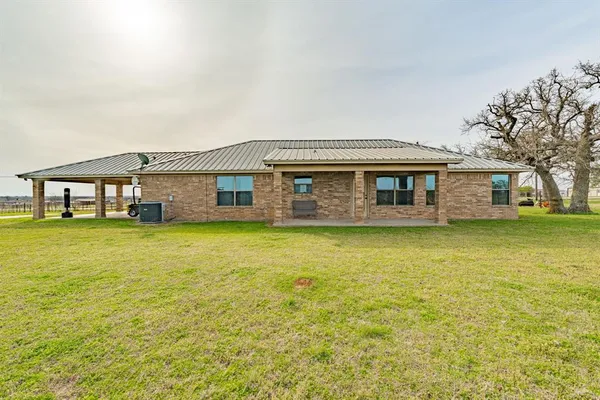 $749,900 | 5105 County Road 423, Stephenville, TX 76401