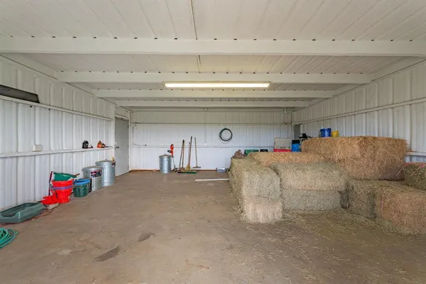 $749,900 | 5105 County Road 423, Stephenville, TX 76401