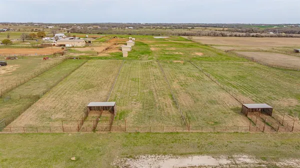 $749,900 | 5105 County Road 423, Stephenville, TX 76401