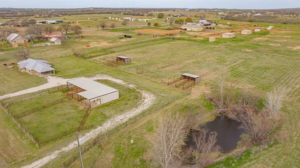 $749,900 | 5105 County Road 423, Stephenville, TX 76401