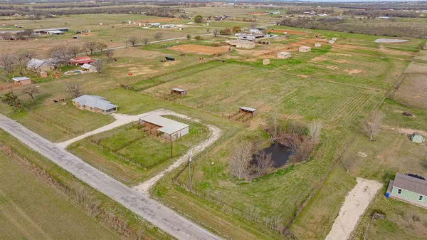 $749,900 | 5105 County Road 423, Stephenville, TX 76401