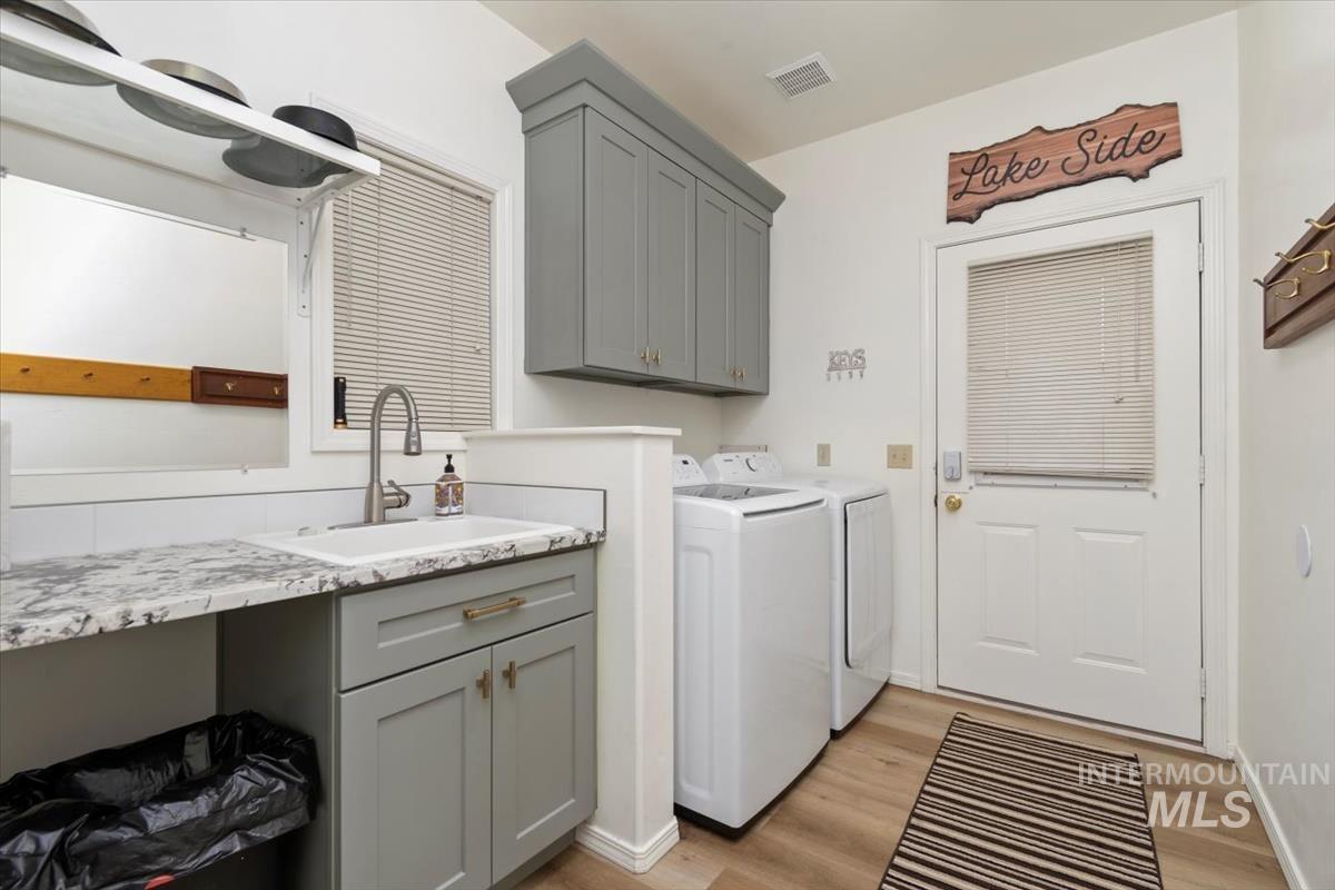 1496 Pine Ridge Drive Cascade, ID 83611 - Photo 21 of 48
