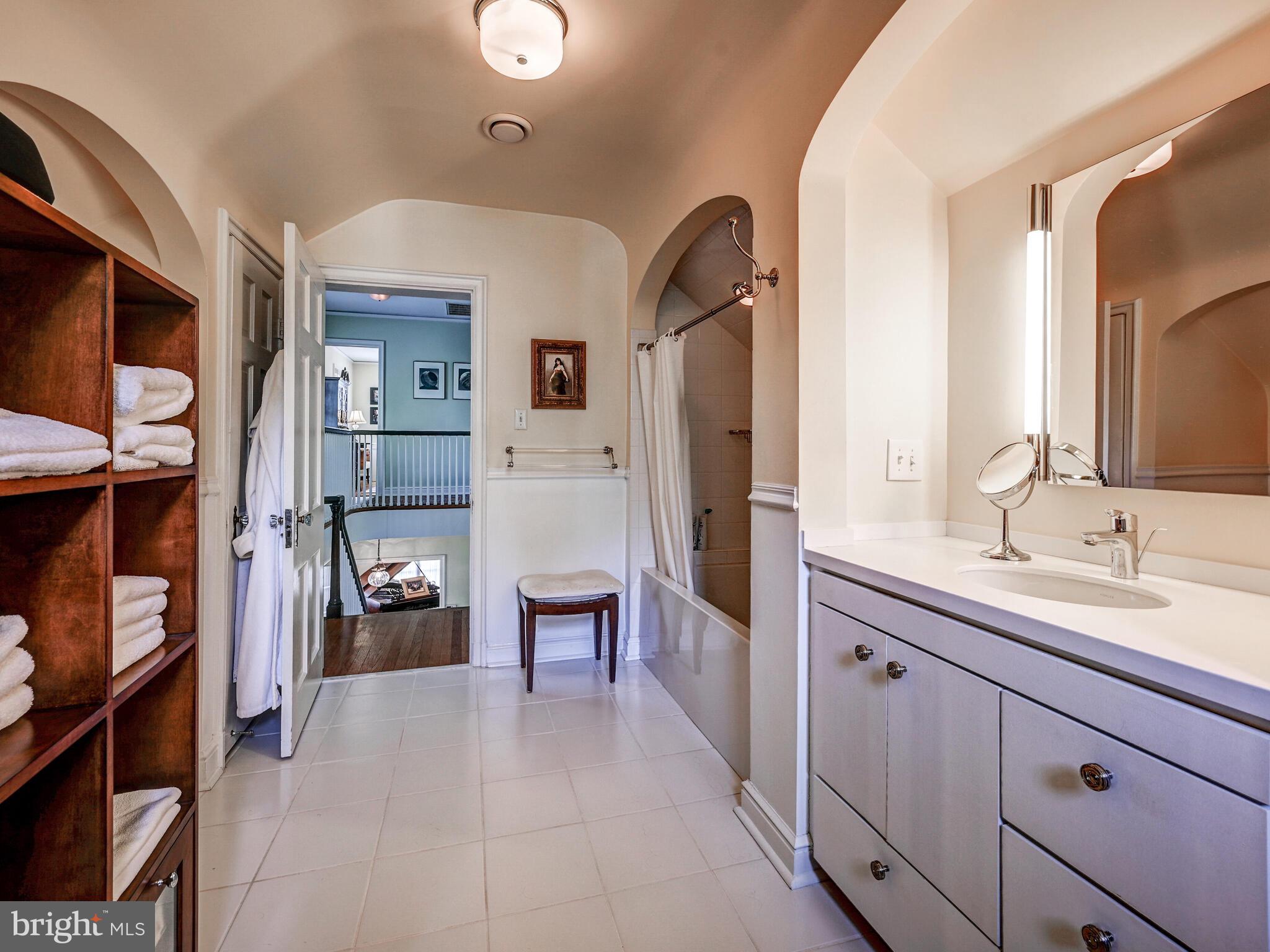 201 St Dunstans Road Baltimore, MD 21212 - Photo 20 of 43