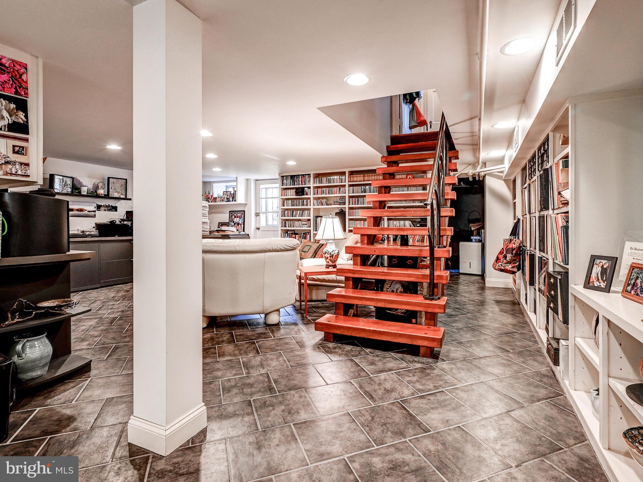 201 St Dunstans Road Baltimore, MD 21212 - Photo 28 of 43