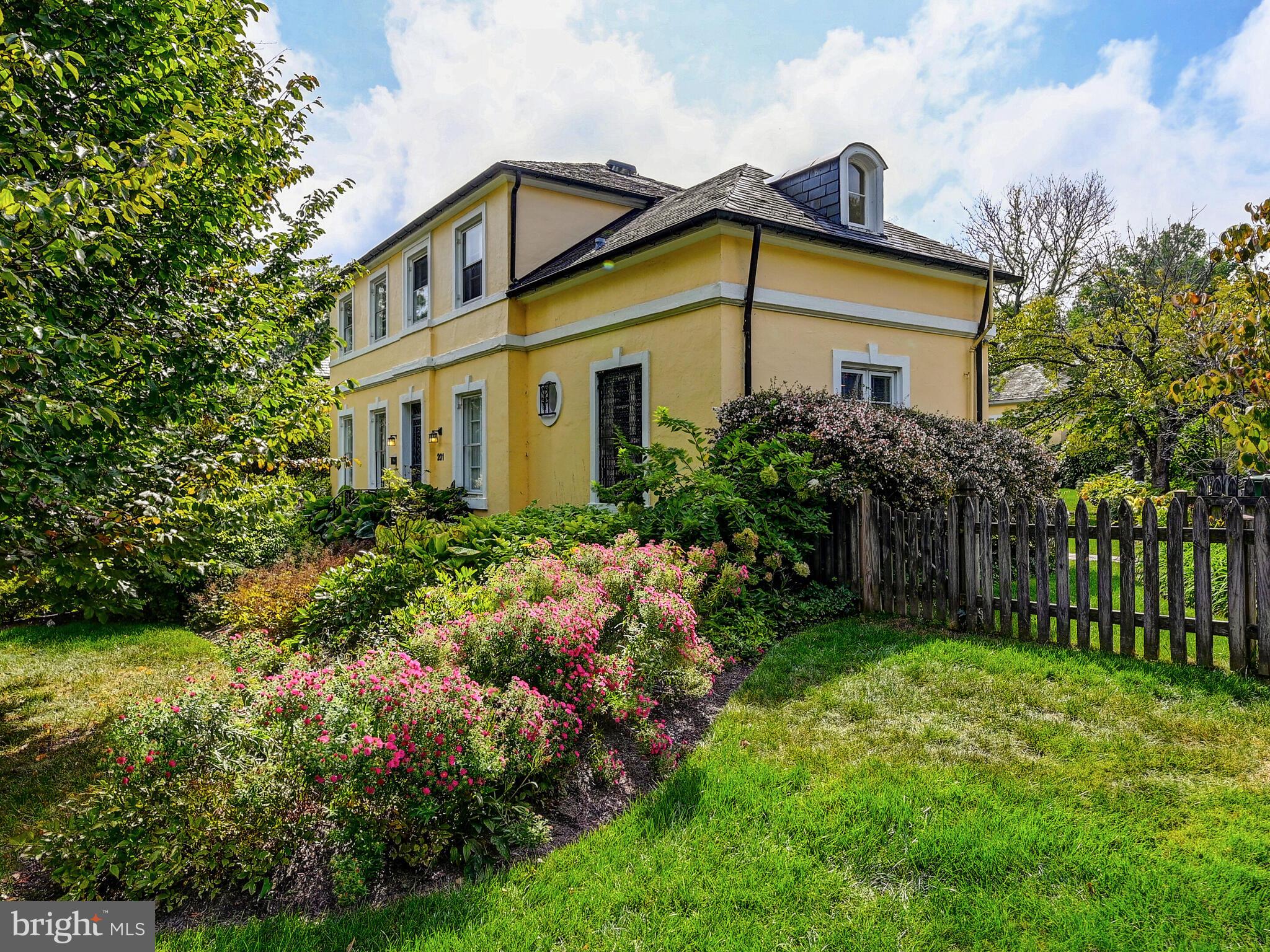 201 St Dunstans Road Baltimore, MD 21212 - Photo 32 of 43