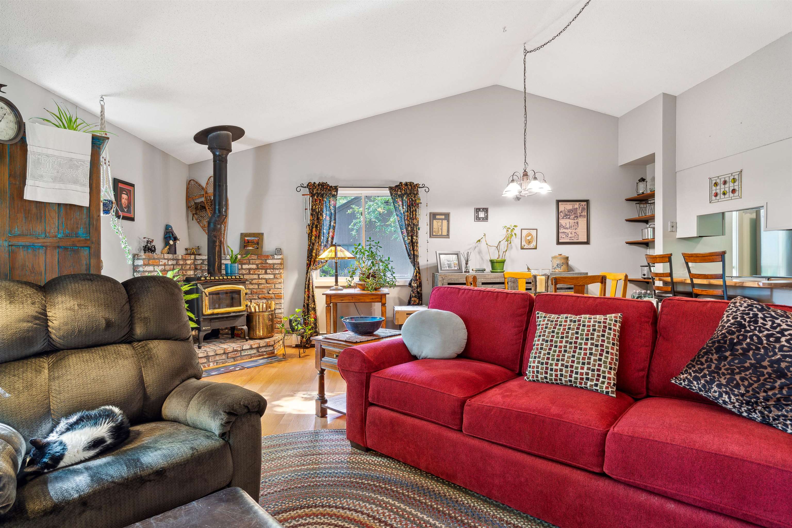253 Old Quechee Road, Unit 5A Hartford, VT 05059 - Photo 6 of 40 Gallery Image 6