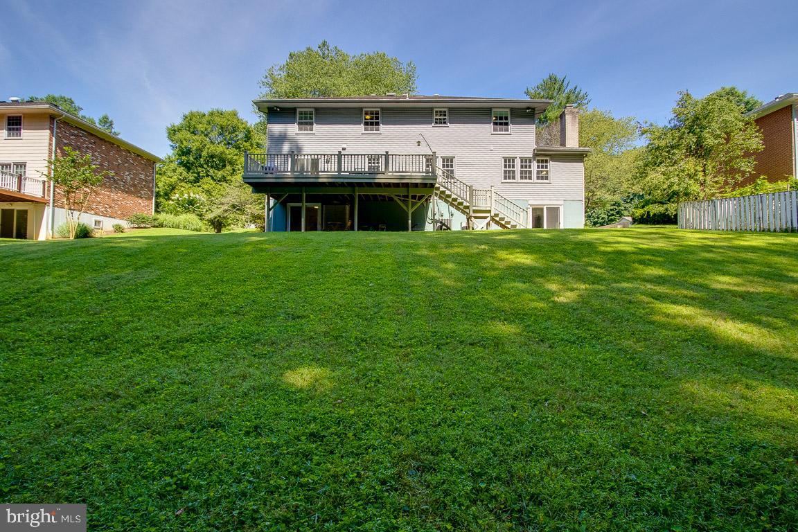 734 Ridge Drive McLean, VA 22101 - Photo 2 of 9 Fantastic grassy back yard backs to trees .46 ac.