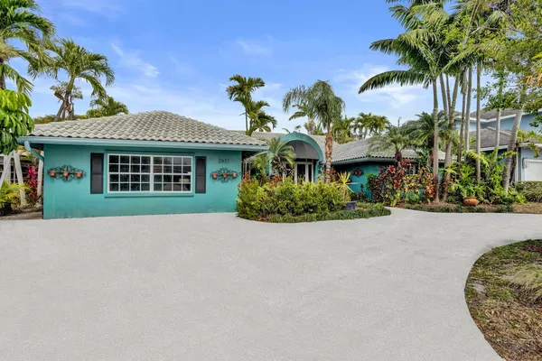 $885,000 | 2831 Northeast 34th Court, Lighthouse Point, FL 33064