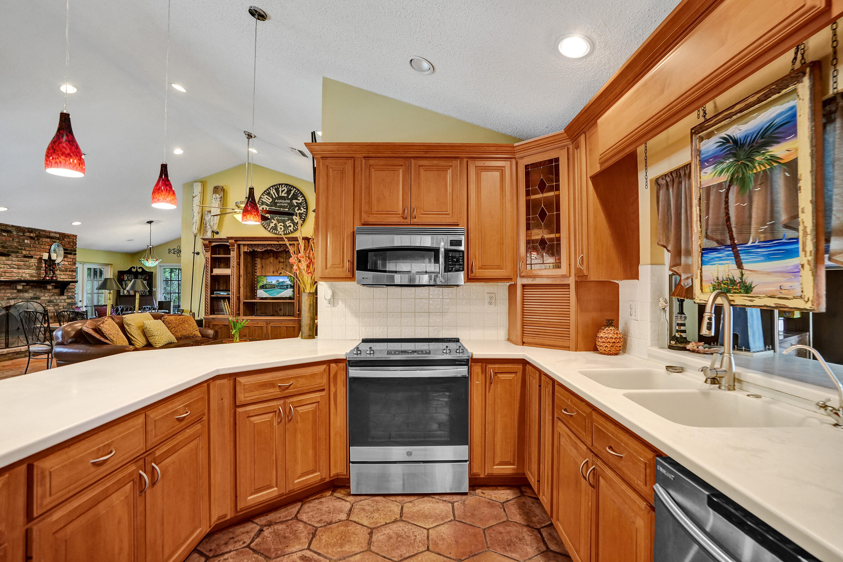 2831 Northeast 34th Court Lighthouse Point, FL 33064 - Photo 11 of 42 DSC08405