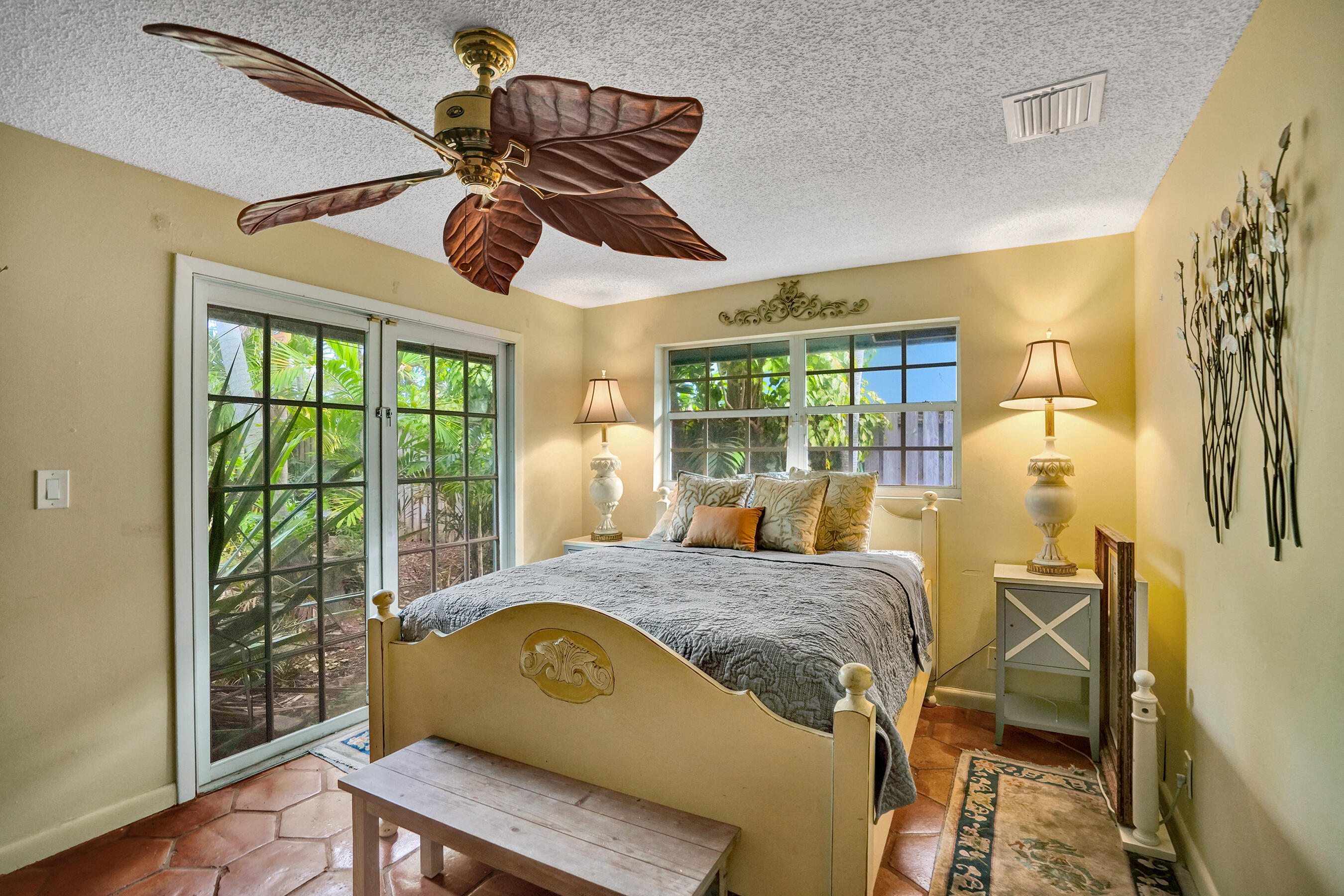 2831 Northeast 34th Court Lighthouse Point, FL 33064 - Photo 15 of 42 Primary Bedroom