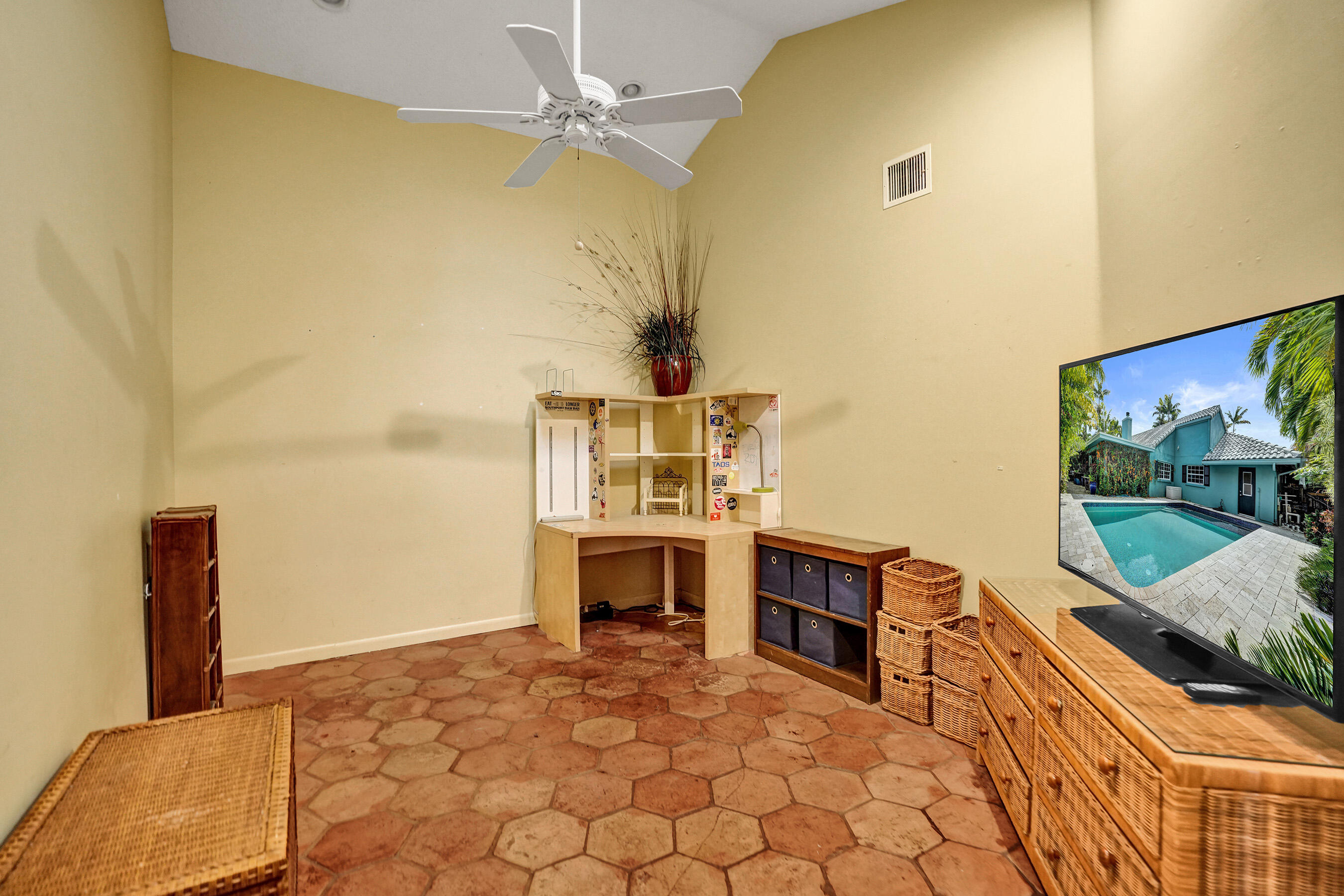 2831 Northeast 34th Court Lighthouse Point, FL 33064 - Photo 18 of 42 DSC08309