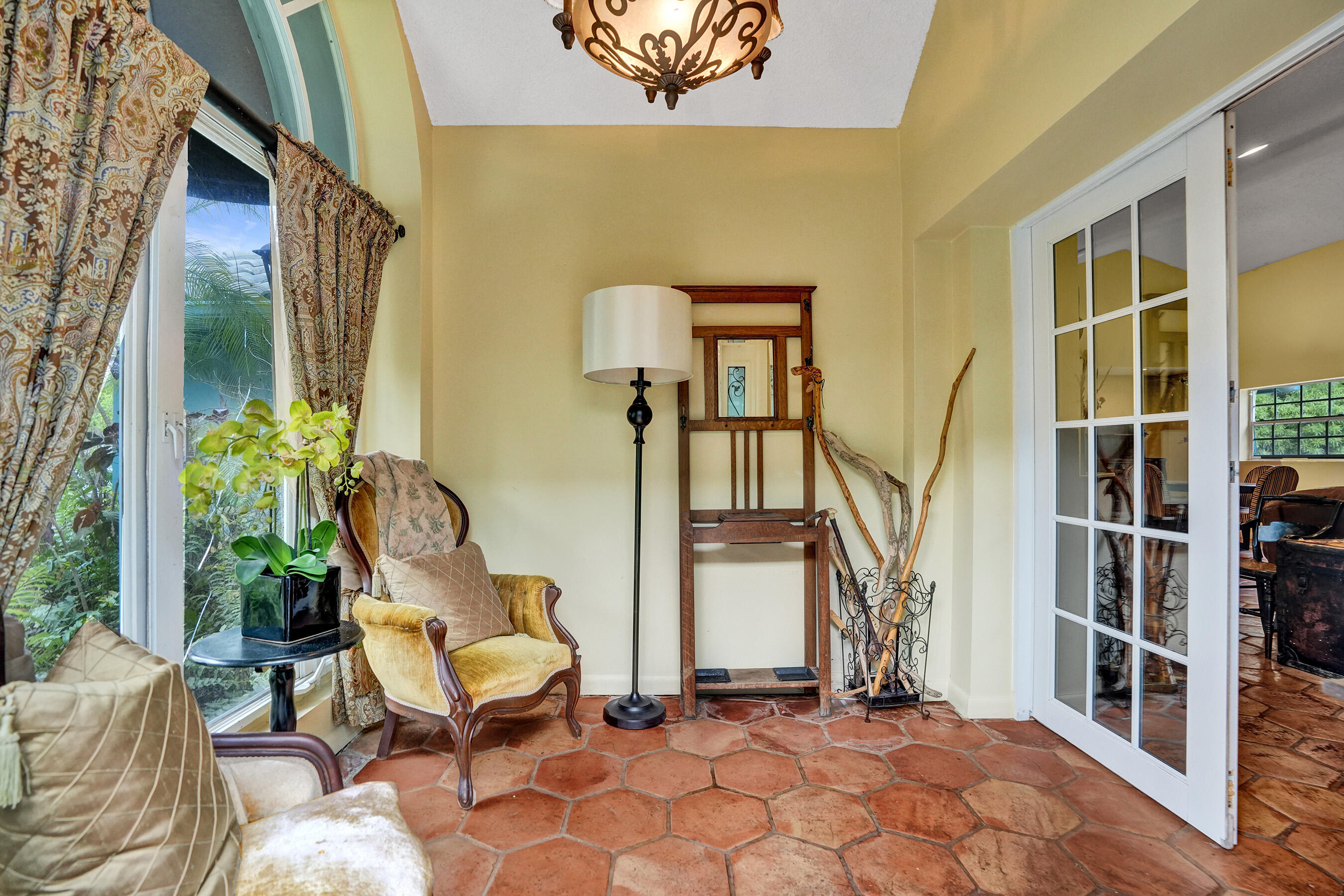 2831 Northeast 34th Court Lighthouse Point, FL 33064 - Photo 2 of 42 DSC08357