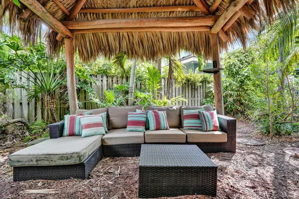 $885,000 | 2831 Northeast 34th Court, Lighthouse Point, FL 33064