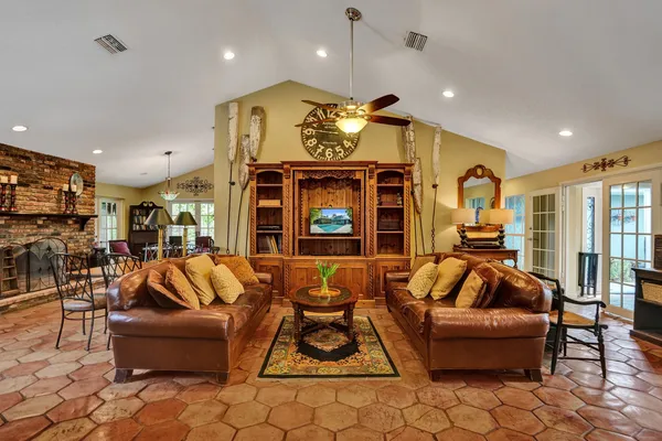 $885,000 | 2831 Northeast 34th Court, Lighthouse Point, FL 33064
