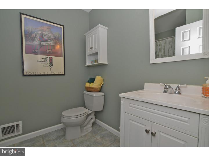 8 Bayberry Road Ewing, NJ 08618 - Photo 15 of 22