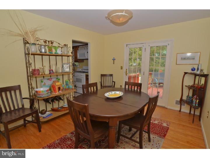 8 Bayberry Road Ewing, NJ 08618 - Photo 7 of 22