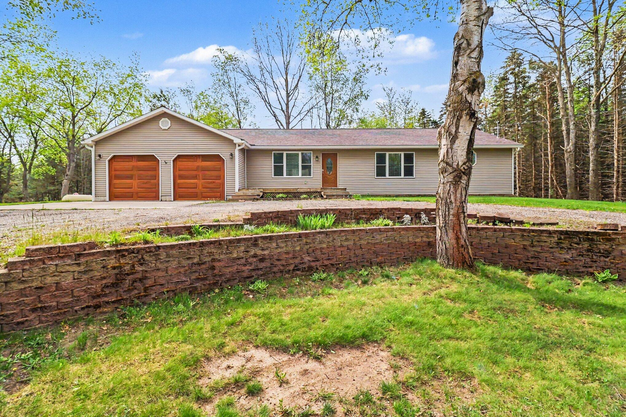 3175 West Hansen Road Ludington, MI 49431 - Photo 1 of 31 002_file_5407