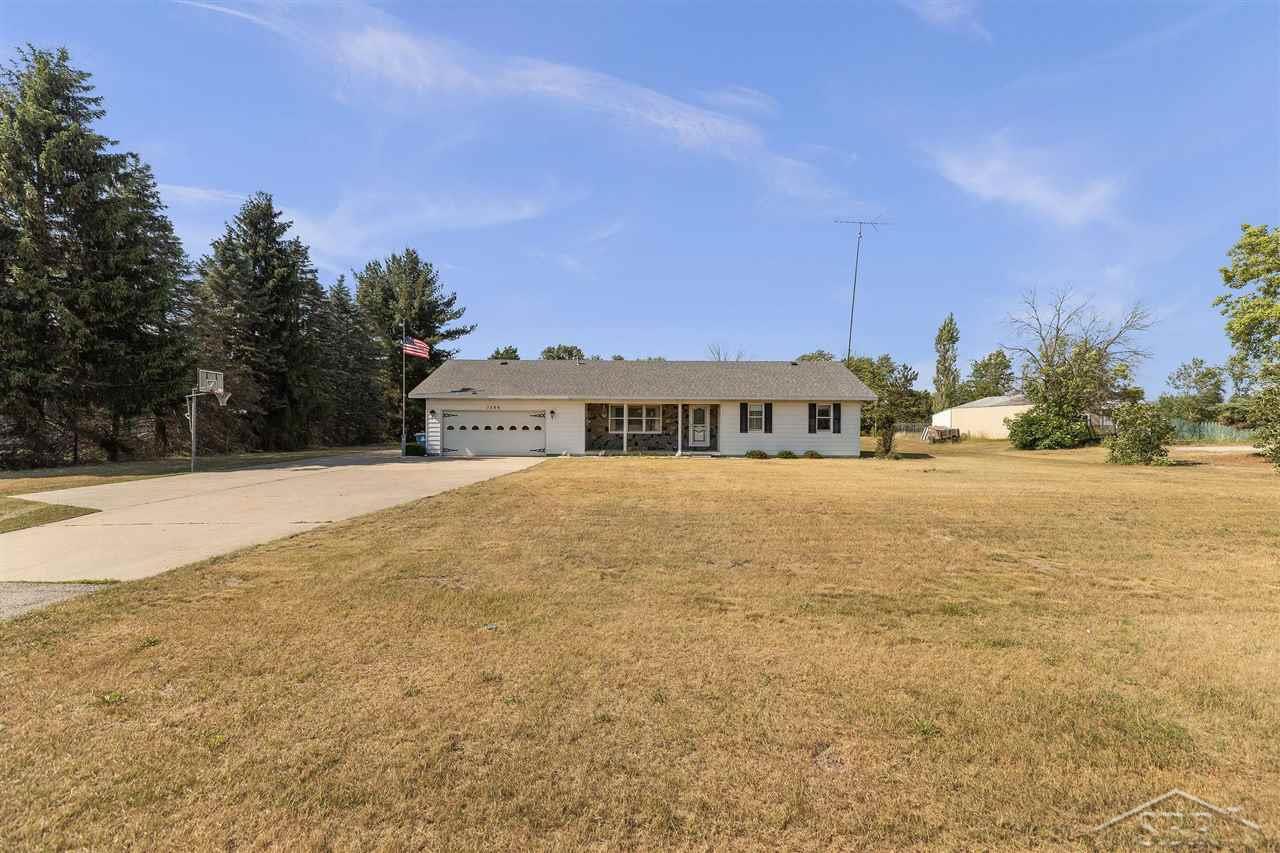 1580 West Isabella Road Midland, MI 48640 - Photo 2 of 34 50082198-1.JPG