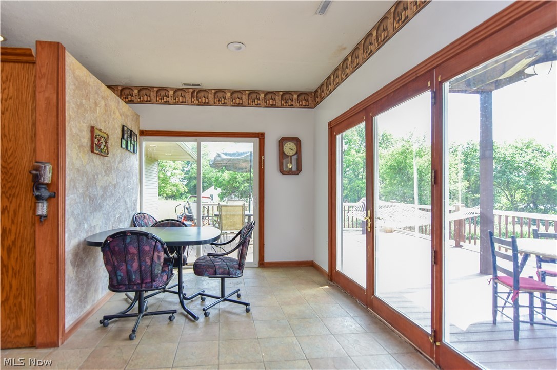 1480 Collar Price Road Hubbard, OH 44425 - Photo 11 of 26 Gallery Image 11