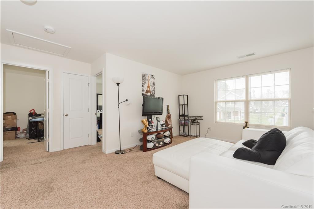 741 Rook Road Charlotte, NC 28216 - Photo 14 of 20
