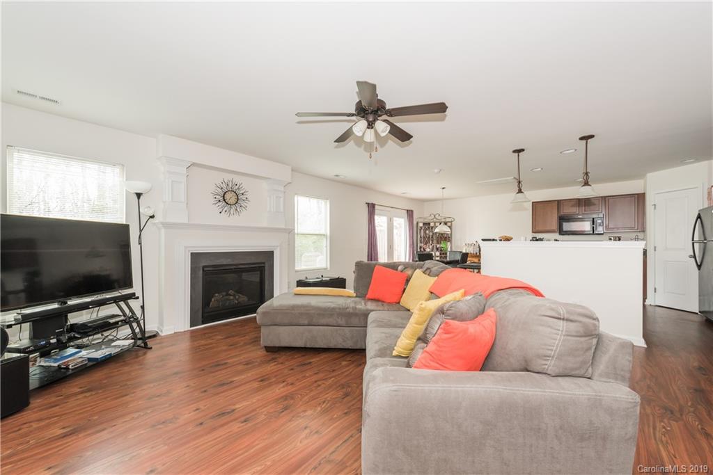 741 Rook Road Charlotte, NC 28216 - Photo 4 of 20