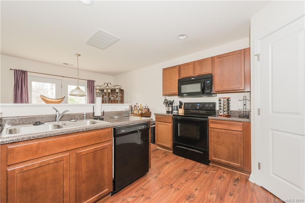 741 Rook Road Charlotte, NC 28216 - Photo 10 of 20