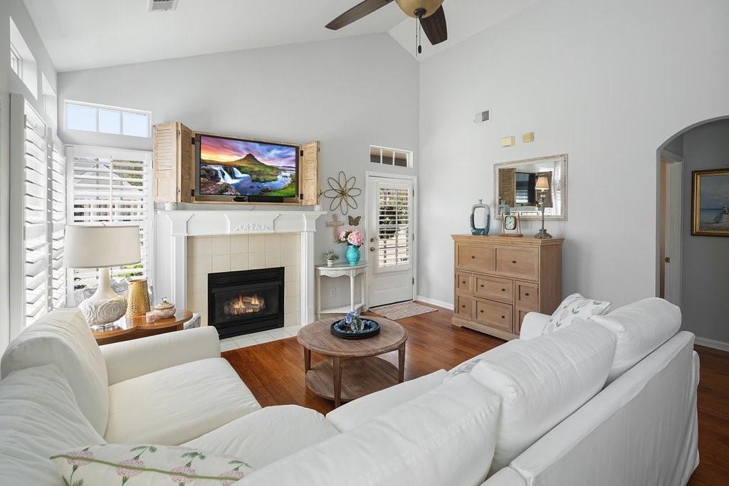 207 Evergreen Trace Canton, GA 30114 - Photo 6 of 37