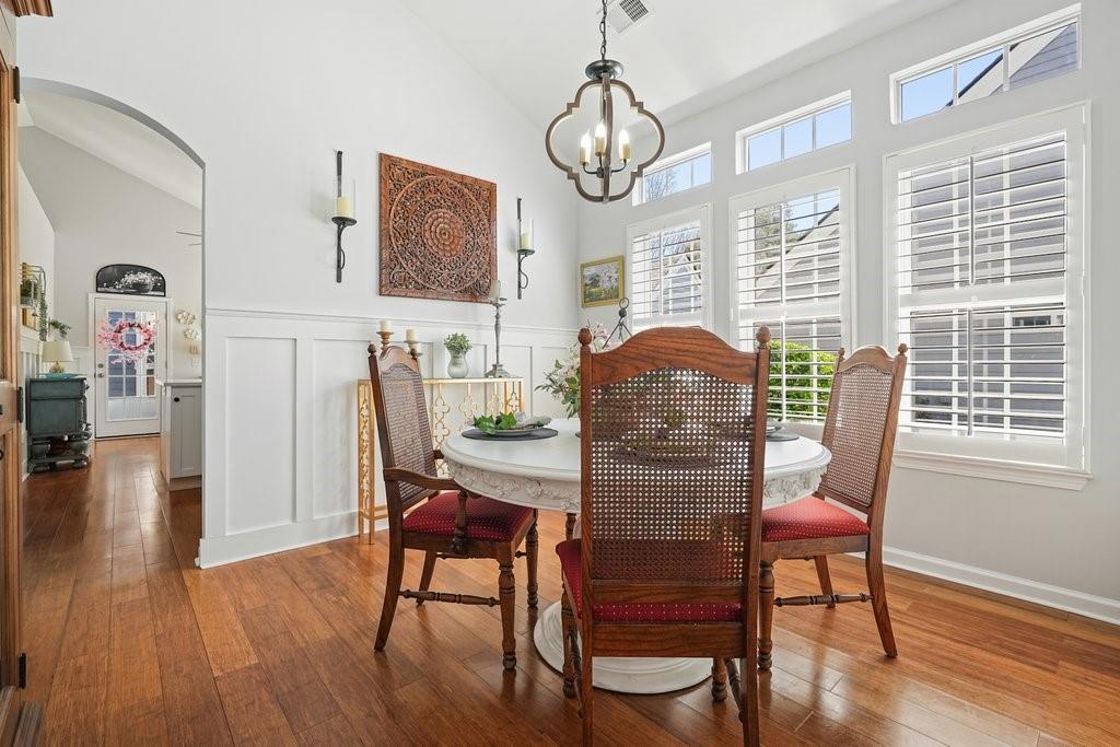 207 Evergreen Trace Canton, GA 30114 - Photo 8 of 37