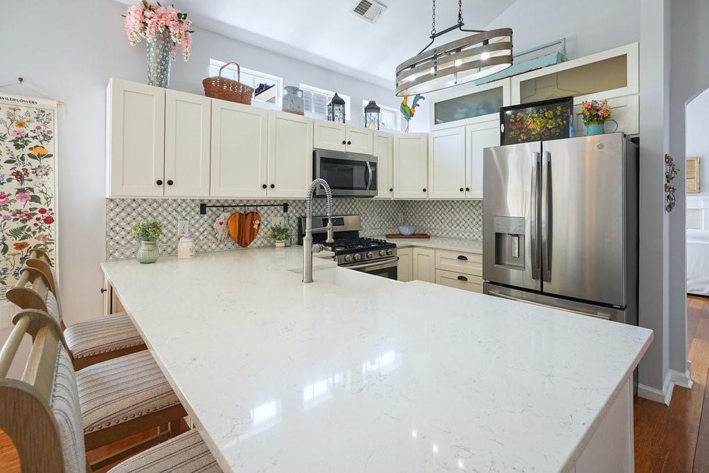 207 Evergreen Trace Canton, GA 30114 - Photo 9 of 37