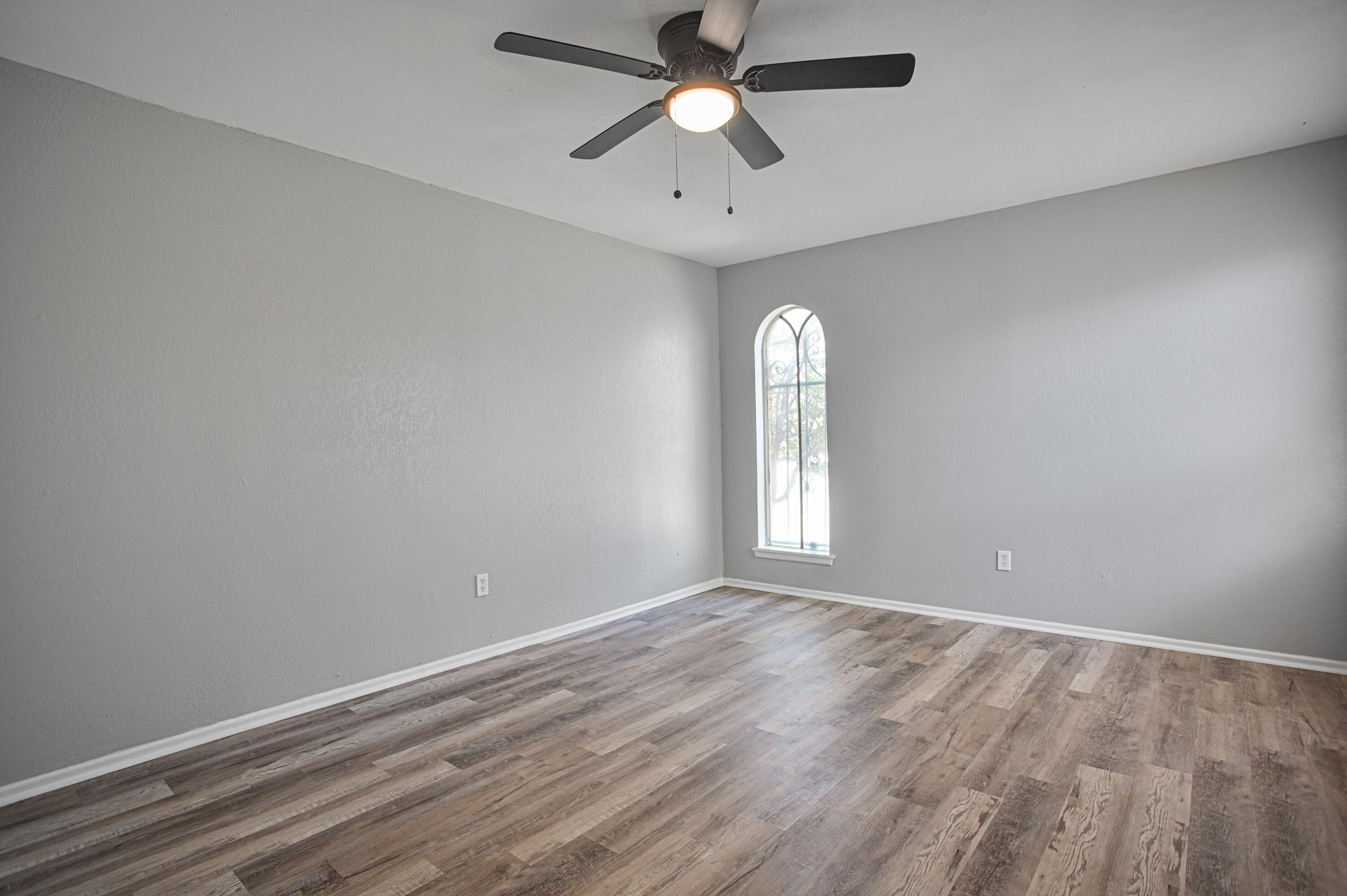 5019 27th Street Lubbock, TX 79407 - Photo 24 of 40 DSC_3597