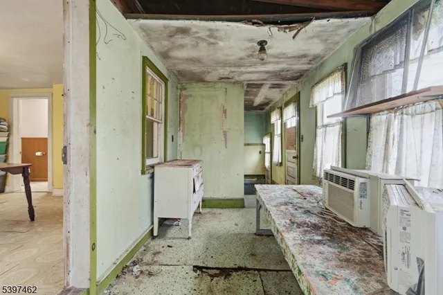 $210,000 | 4 Woodlawn Avenue, Branchville, NJ 07826