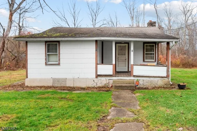 $210,000 | 4 Woodlawn Avenue, Branchville, NJ 07826