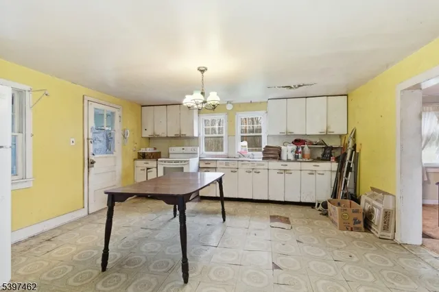 $210,000 | 4 Woodlawn Avenue, Branchville, NJ 07826