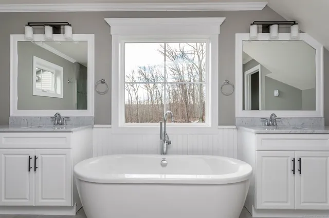 $999,900 | Lot7 Deerwood Road, Oxford, CT 06478