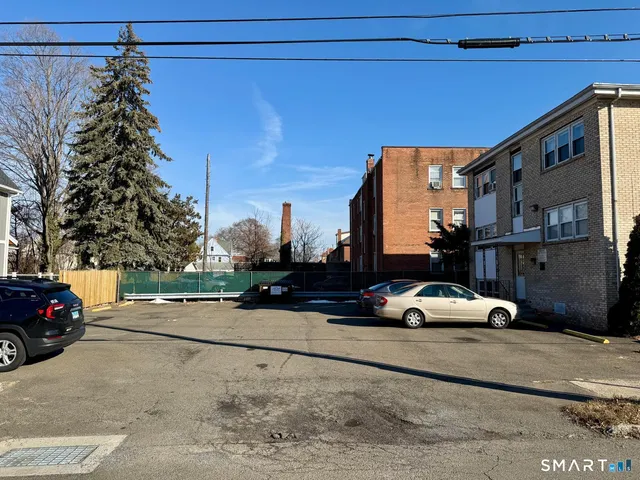 $950 | 179 Elm Street, Unit 2, West Haven, CT 06516