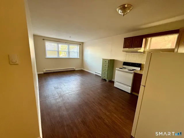 $950 | 179 Elm Street, Unit 2, West Haven, CT 06516