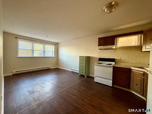 $950 | 179 Elm Street, Unit 2, West Haven, CT 06516