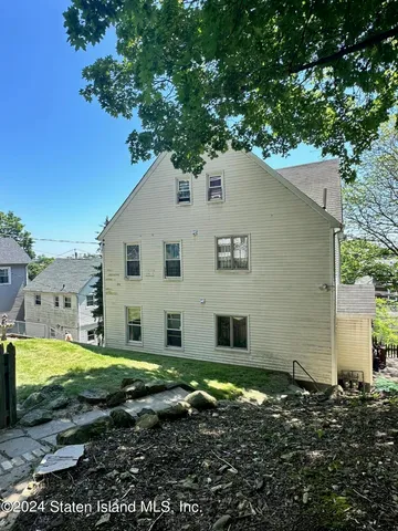 $730,000 | 580 Van Duzer Street | Grymes Hill