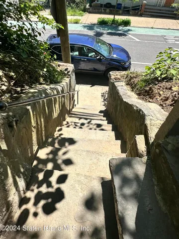 $730,000 | 580 Van Duzer Street | Grymes Hill