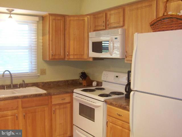 560 Strites Road Harrisburg, PA 17111 - Photo 4 of 8 Gallery Image 4