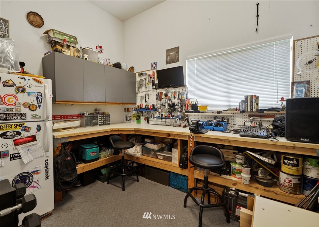 19831 30th Drive Southeast Bothell, WA 98012 - Photo 23 of 29 Gallery Image 23