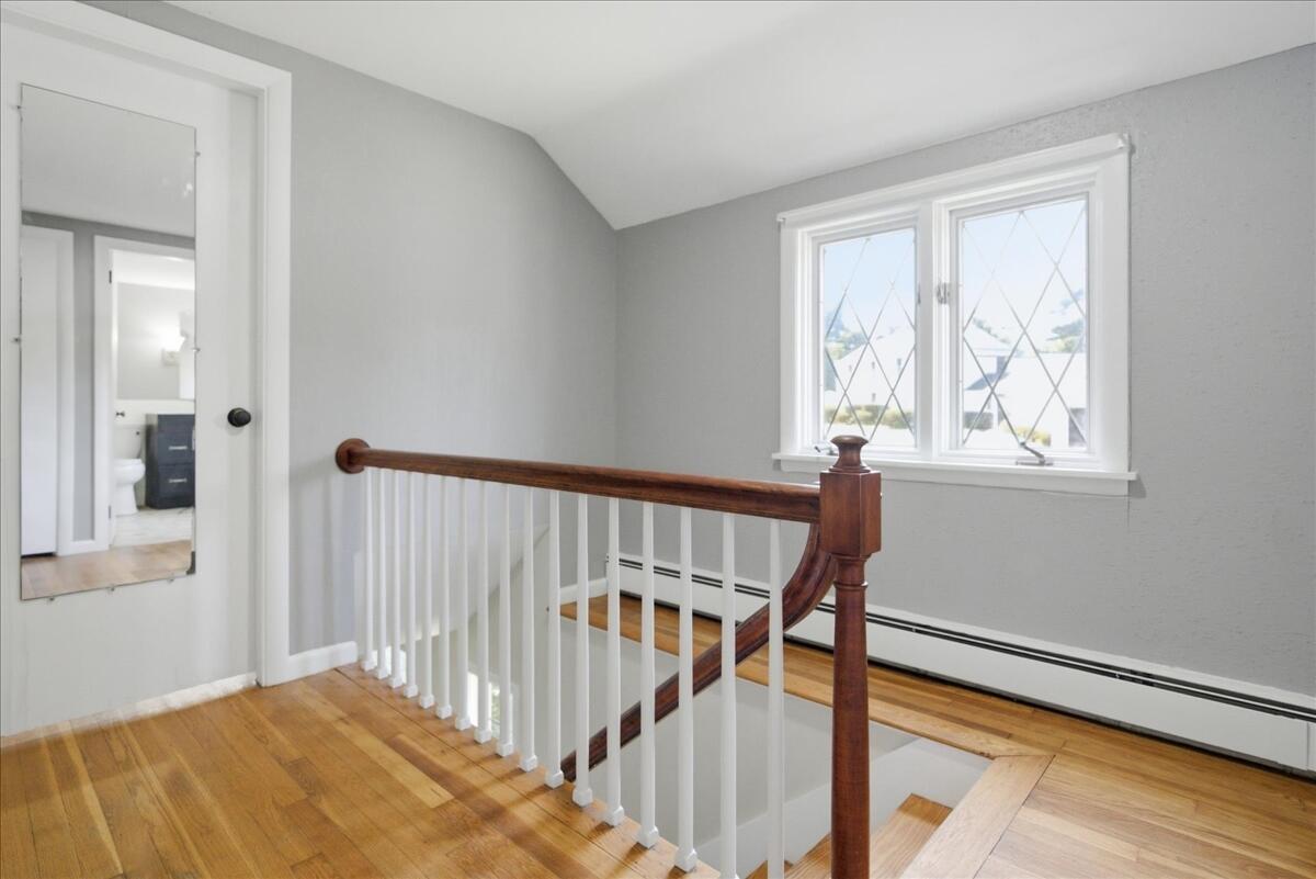 54 Nottingham Road Auburn, ME 04210 - Photo 34 of 58 48-07_Hallway 02