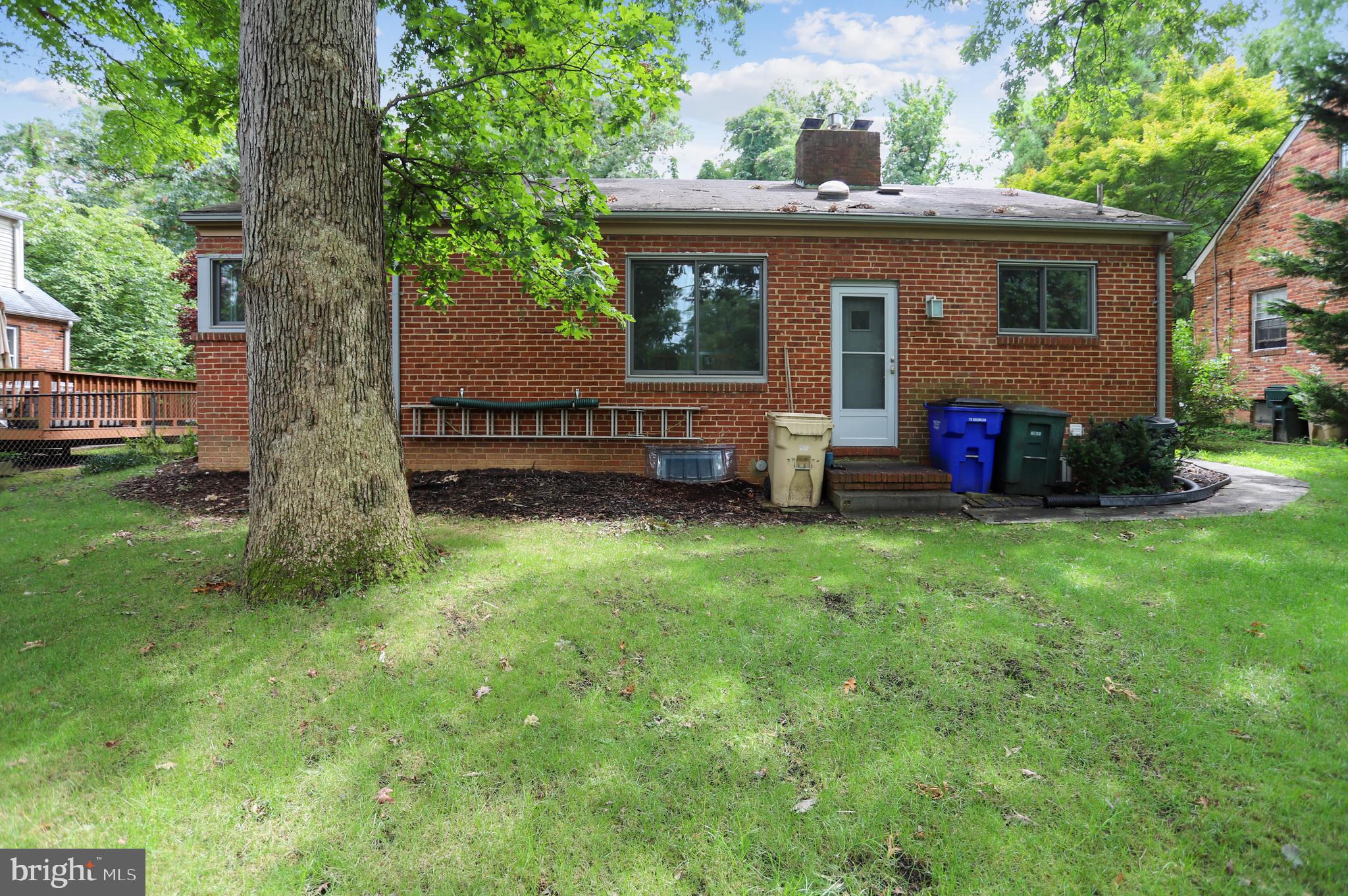 4522 Albion Road College Park, MD 20740 - Photo 33 of 76 Rear Exterior-flat and easy to mow!