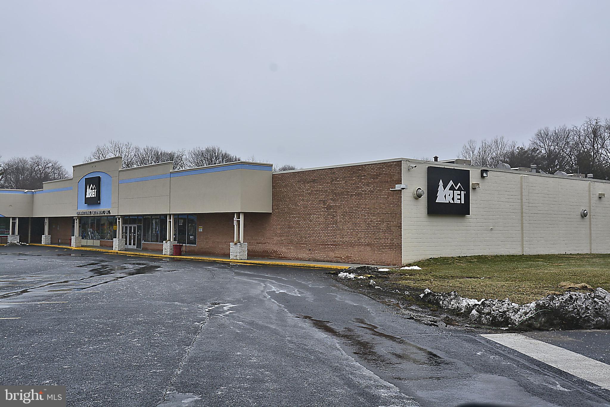 4522 Albion Road College Park, MD 20740 - Photo 44 of 76 Hollywood Shopping Center